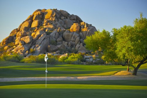 Play a round of golf at these beautiful courses around the world