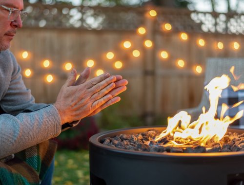 9 AMAZING FIRE PIT IDEAS FOR YOUR BACKYARD