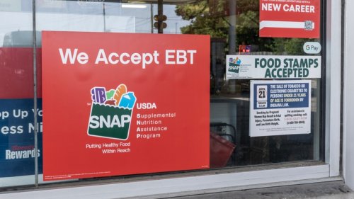 3.2 million Americans could lose food stamp benefits under new work requirements, CBO projects
