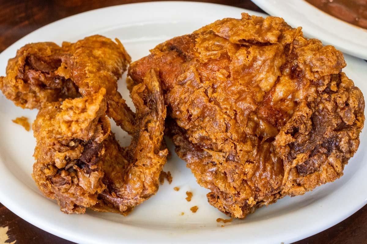 Willie Mae’s Scotch House – The Best Fried Chicken in New Orleans