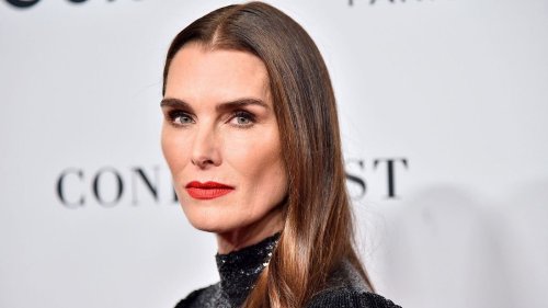 Why Brooke Shields' living room color will never go out of style