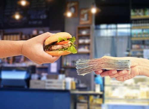 The Most Overpriced Restaurant Chains, According to Customers