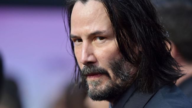 Keanu Reeves' legendary stance on 'stunts'—plus more of our favorite Keanu tales