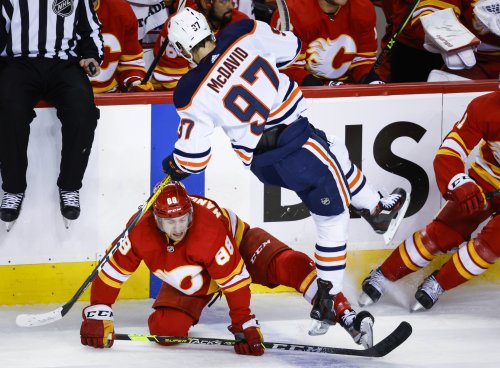 Oilers rally past Flames 5-3 in Game 2 to even series
