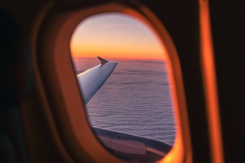 Yes, this couple had to sit next to a corpse on their 15-hour flight