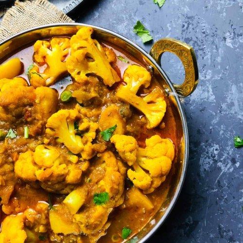 Aloo Gobi: A Classic Hearty Dish (Plus more delectable Indian recipes!)