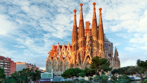 Why Families Should Consider The Eixample District When Vacationing In Barcelona