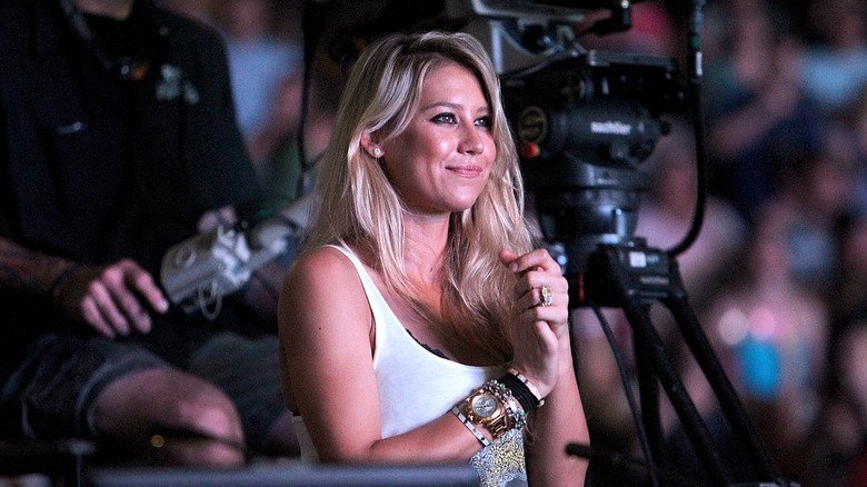We Can't Stop Staring At Anna Kournikova