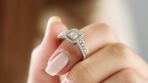 Engagement Rings Are Getting Chunkier - Our Favorite Versions Of The Trend
