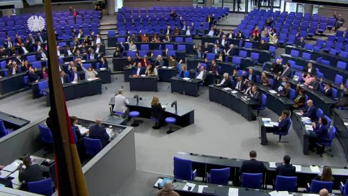 Watch: Moment German parliament votes to liberalise rules on marijuana possession