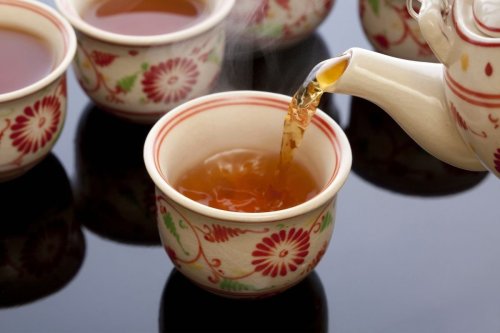 The Benefits Of Drinking Tea + Recipes