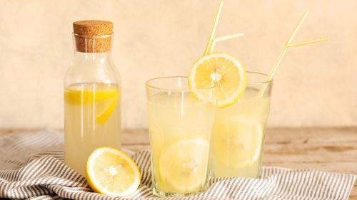 These 2-Ingredient Cocktails Are Too Easy Not To Make
