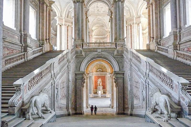 THE MOST BEAUTIFUL PALACES IN EUROPE