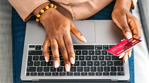 Don't Believe This Credit Card Myth That's Hurting Your Credit Score