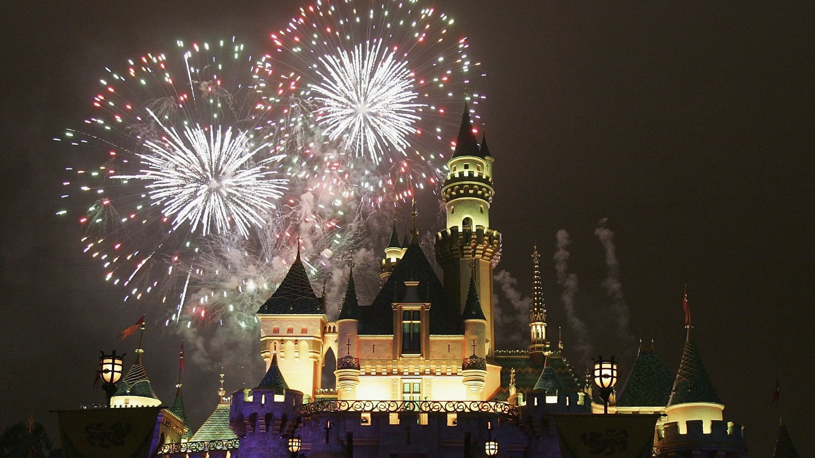 Tips Every Disneyland Visitor Should Know Before Their Trip 