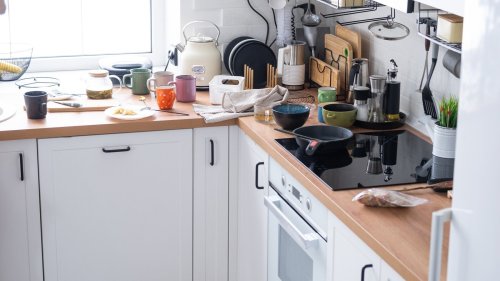Brilliant IKEA Storage DIYs For Maximizing Space In Your Cluttered Kitchen
