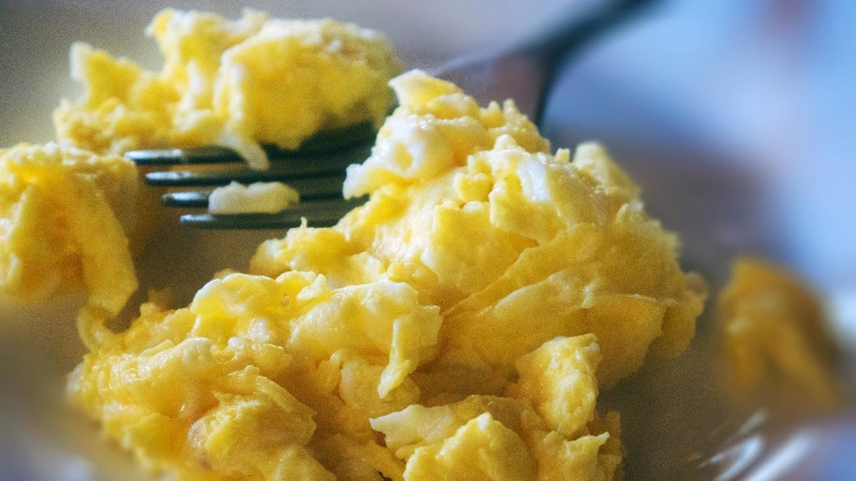 The Breakfast How to: How to Make Scrambled Eggs and More