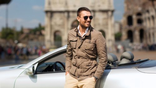Why Highly Successful People Keep Wearing the Same Outfit