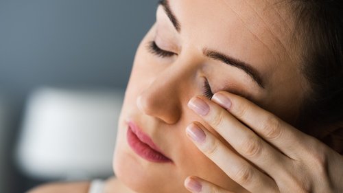 What Is The White Bump On Your Eyelid? 