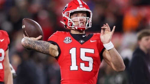 Carson Beck's rehab throw has fans panicking about the season already