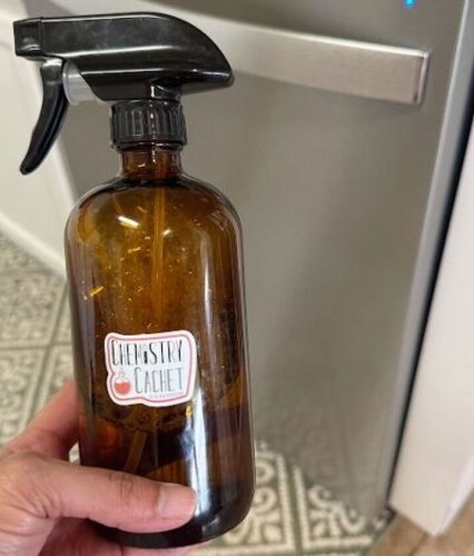 Keep the mold out with this 'everything' dishwasher spray!