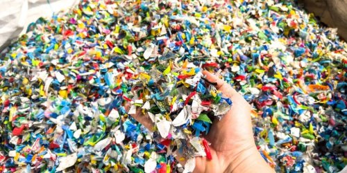 Magazine - Plastic Fantastic – NOT!