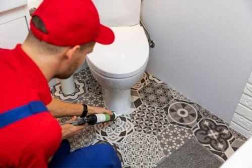Solved! The Great Debate on Caulking Around the Toilet