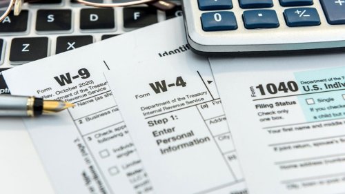 8 Essential Tax Tips for Last-Minute E-Filers (& How to Get the Largest Refund)