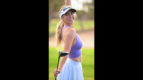 Grace Charis' latest golf swing has the Internet in a chokehold