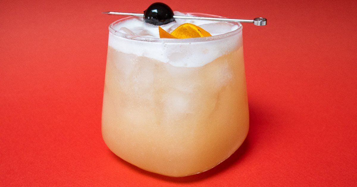 Whiskey Sour - A Cocktail To Sip & Savor