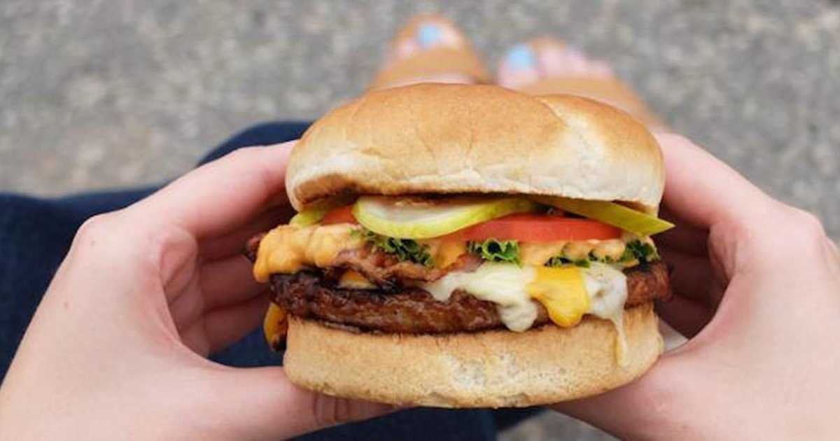 Harvey's Is Giving FREE Burgers To Canadians Who Get A First Dose