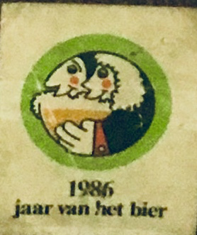 De eerste Dauwtrip ging door in Denderbelle in 1986. Dit jaar was het ook het jaar van het BIER.