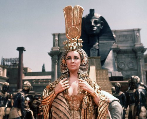 Sexualizing Cleopatra: The Use and Abuse Of The Female Pharaoh's Image
