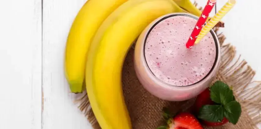 The Best Strawberry Banana Smoothie Recipe to Kick Start Your Day