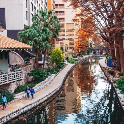 If you're visiting San Antonio, you don't want to skip these River Walk hotels