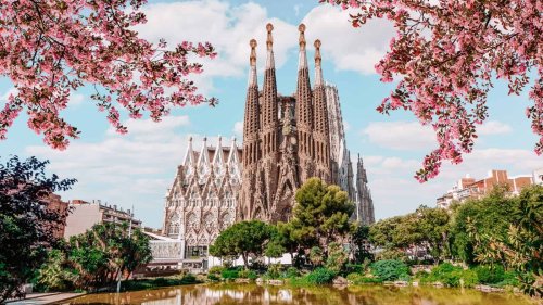 Avoid These 12 Tourist Traps in Spain for an Authentic Experience