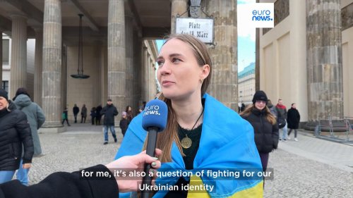 Ukrainians and Russians in Berlin in solidarity against war