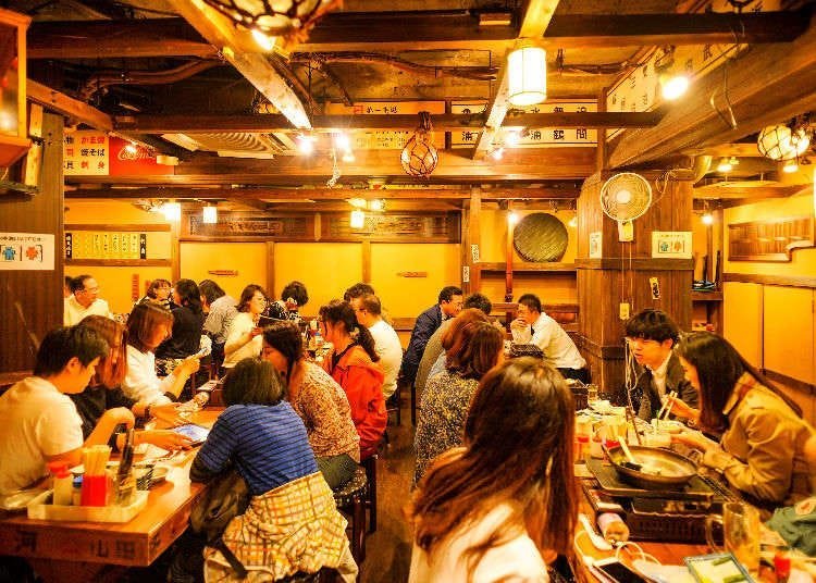 Weird Mistakes Tourists Make When Eating Out in Japan