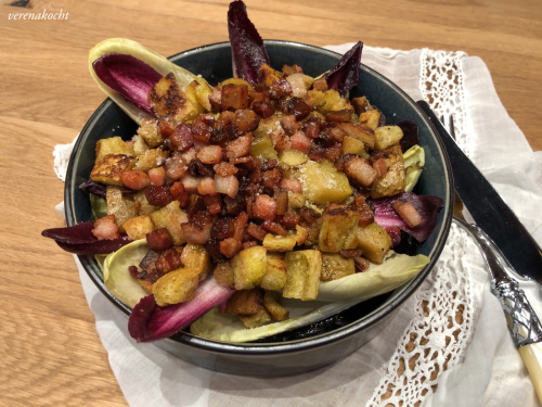 Kartoffel Chicoreé Salat
https://www.verenakocht.at/2023/03/08/radicchio-kartoffel-salat-speck-soulfood/