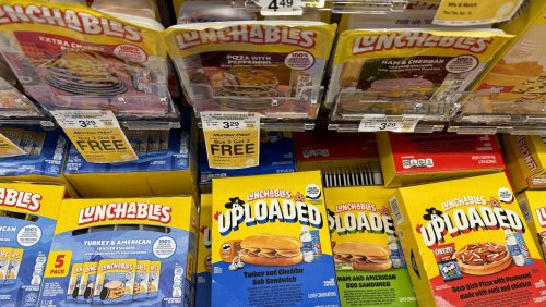 This Awful Lunchables Combo Isn't Worth Your Money Ever