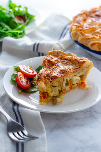 Wondering what to do with all that leftover Christmas turkey or chicken? It makes a delicious pot pie! Recipe link below!