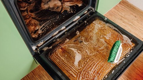 How to Clean an Oven With Zero Frustration