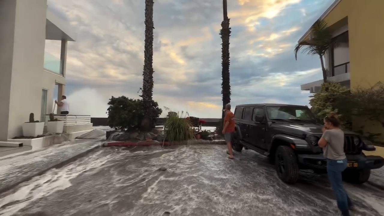 US: High Surf Pounds Long Beach as Tropical Storm Marie Sends Massive Swells Ashore.