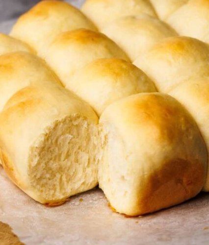 These fluffy dinner roll recipes are perfect for your Thanksgiving table