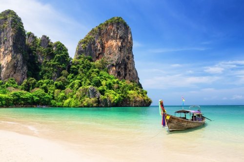 🌏 Discover Why We Fell Head Over Heels for Traveling in Thailand