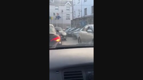 Irish Drivers Settle Parking Space Dispute With Game of Rock, Paper, Scissors