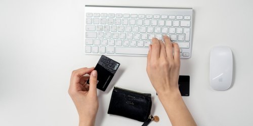 Why You Should Consider Using a Credit Card When Shopping Online
