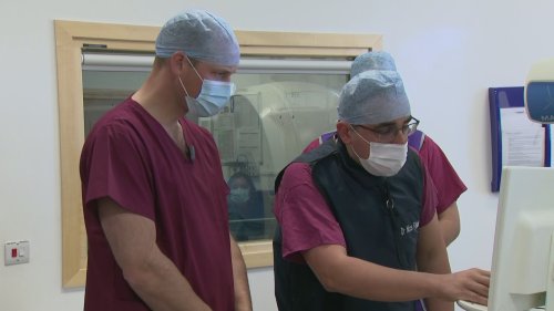Prince William dons scrubs at Royal Marsden Hospital