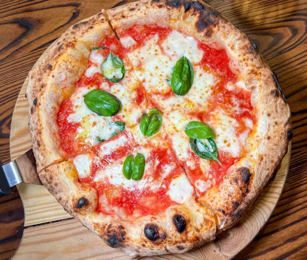 Ultimate Naples Pizza Guide