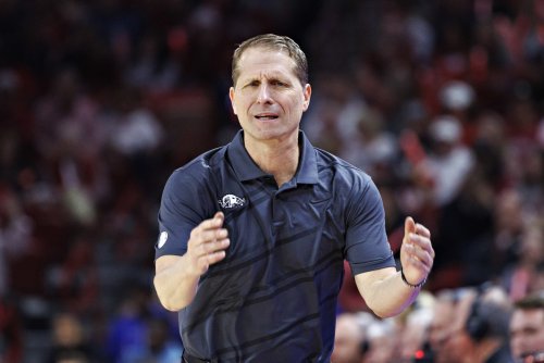Arkansas head coach's stunning ESPN and FOX anchor wife is 14 years his junior